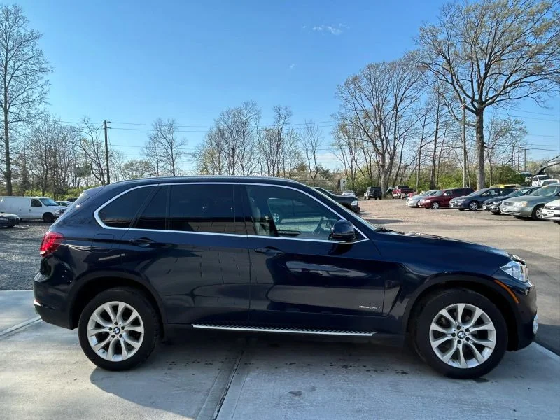 Used 2018 Blue BMW xDrive35i Sport Utility 4D image 10