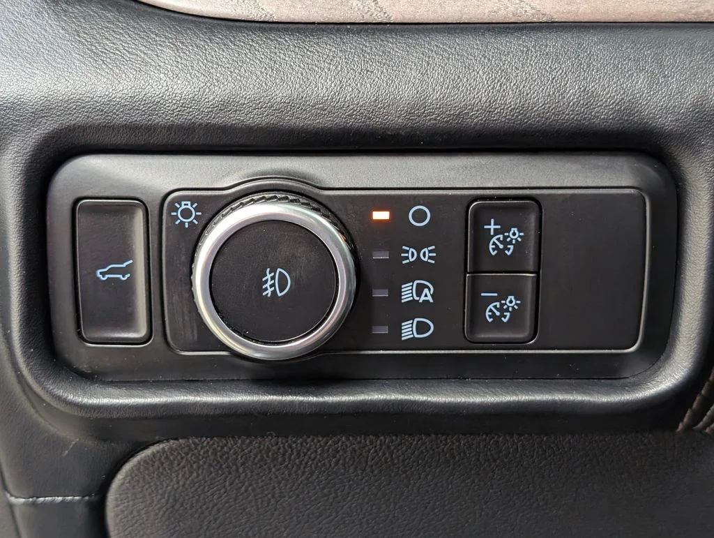 Certified Used 2023 Carbonized Gray Metallic Ford Platinum image 11