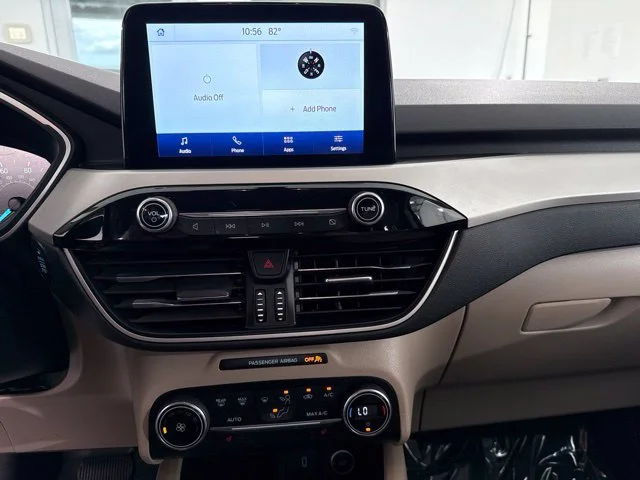 Used 2020 White Ford SE image 22
