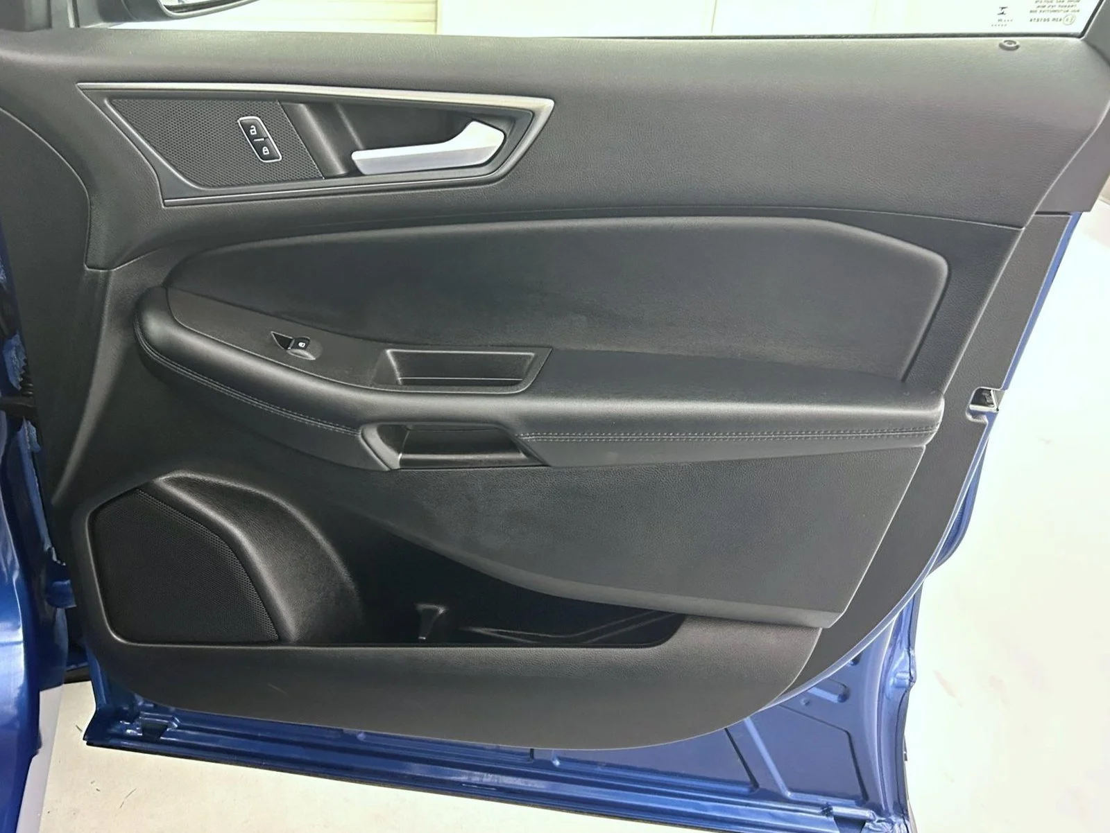 Used 2024 Blue Ford SE image 16