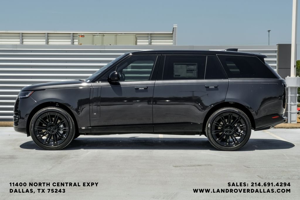 New 2026 Carpathian Gray Land Rover SE image 8