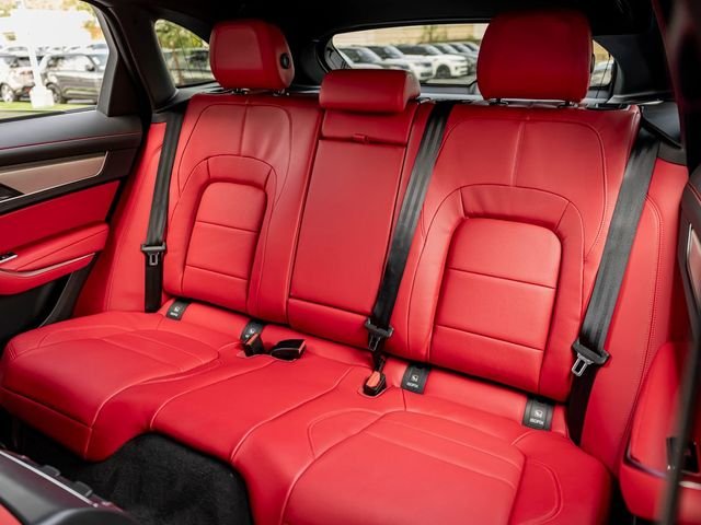 2026 Jaguar F-Pace R-Dynamic S - Photo 21