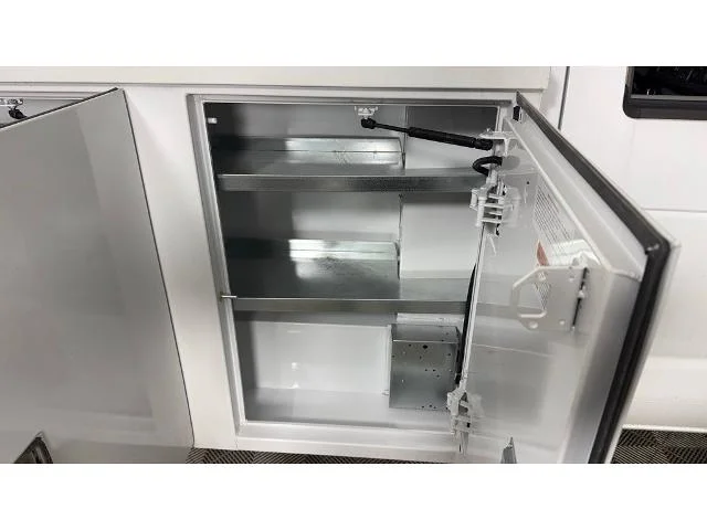 New 2025 Oxford White Ford E-350 SRW image 37