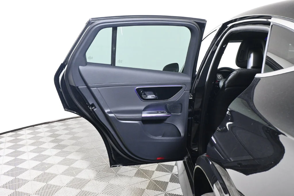 New 2027 Black Mercedes-Benz GLC 300 Coupe image 28
