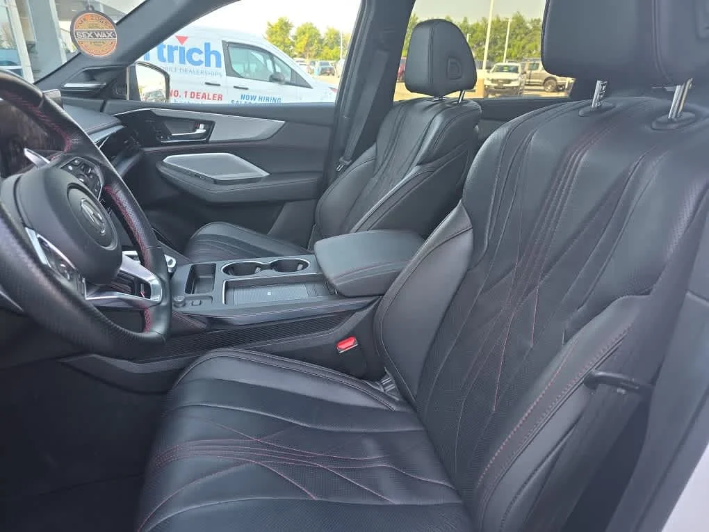 Used 2025 Platinum White Pearl Acura w/A-Spec Advance Package image 4