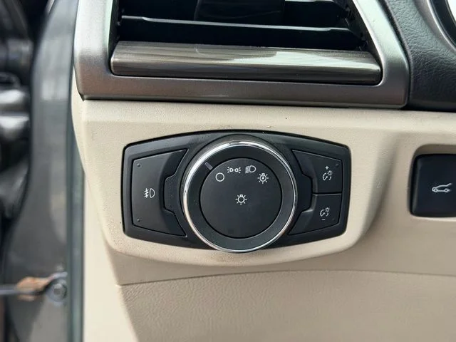 2017 Ford Fusion SE - Photo 26