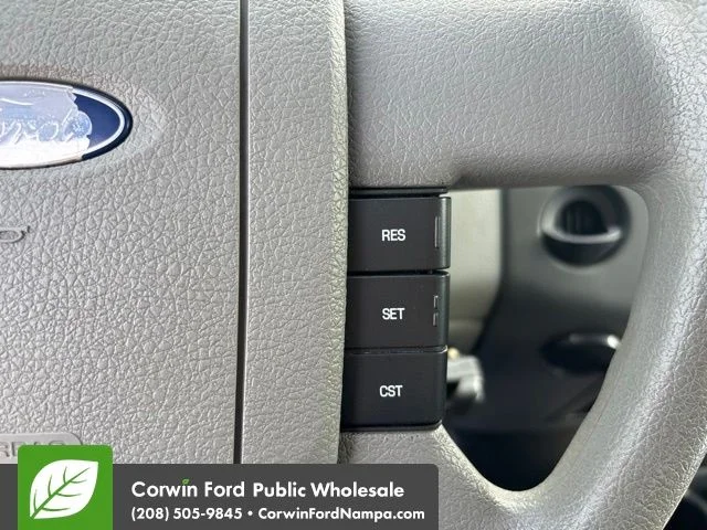 Used 2007 Blue Ford  image 18