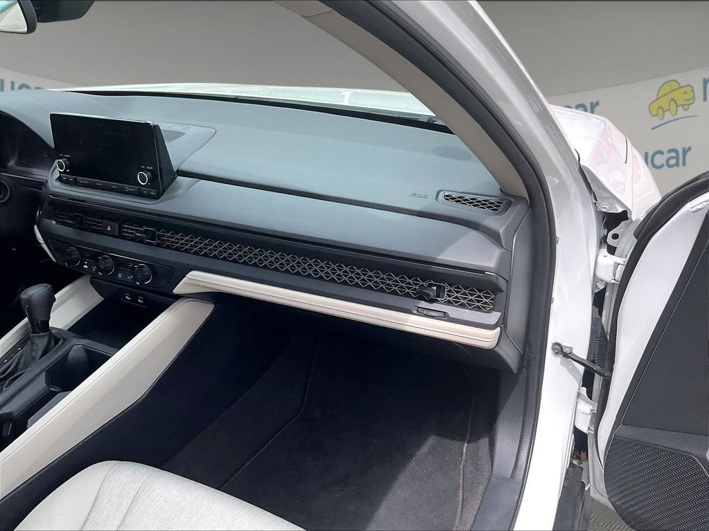 Used 2024 White Honda LX image 13