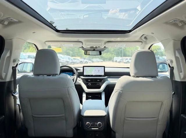 New 2026 Agate Black Metallic Ford Platinum™ image 28