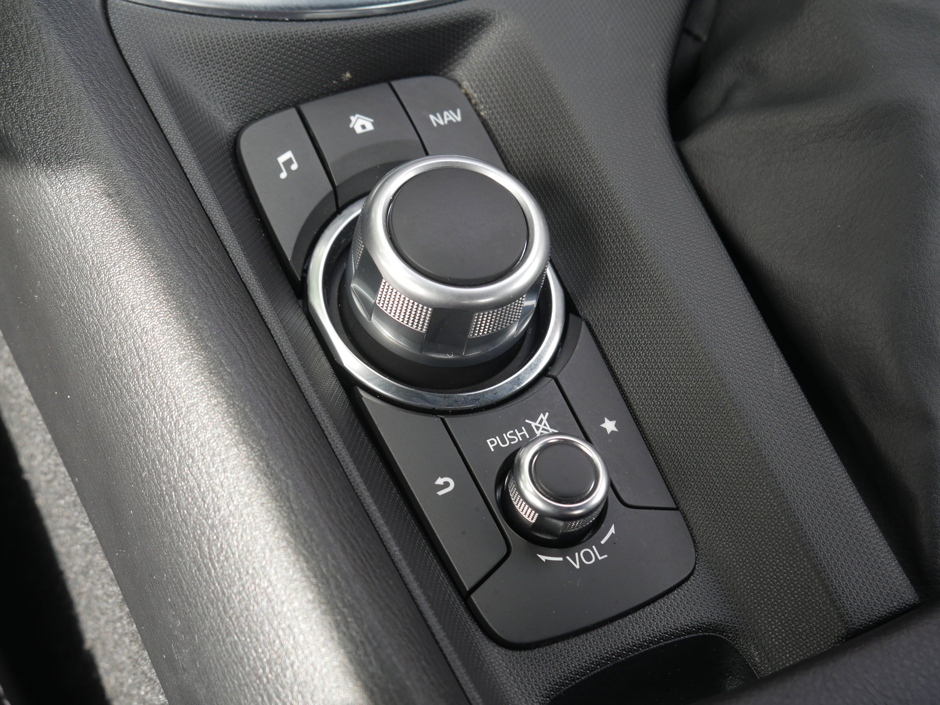 Used 2022 Jet Black Mica Mazda Grand Touring image 14
