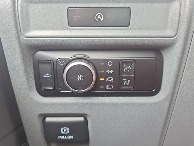 Used 2025 Blue Ford XLT image 25