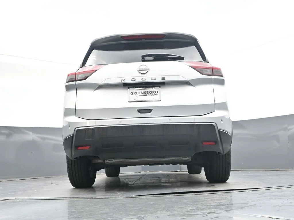 Used 2025 Silver Nissan SV image 36