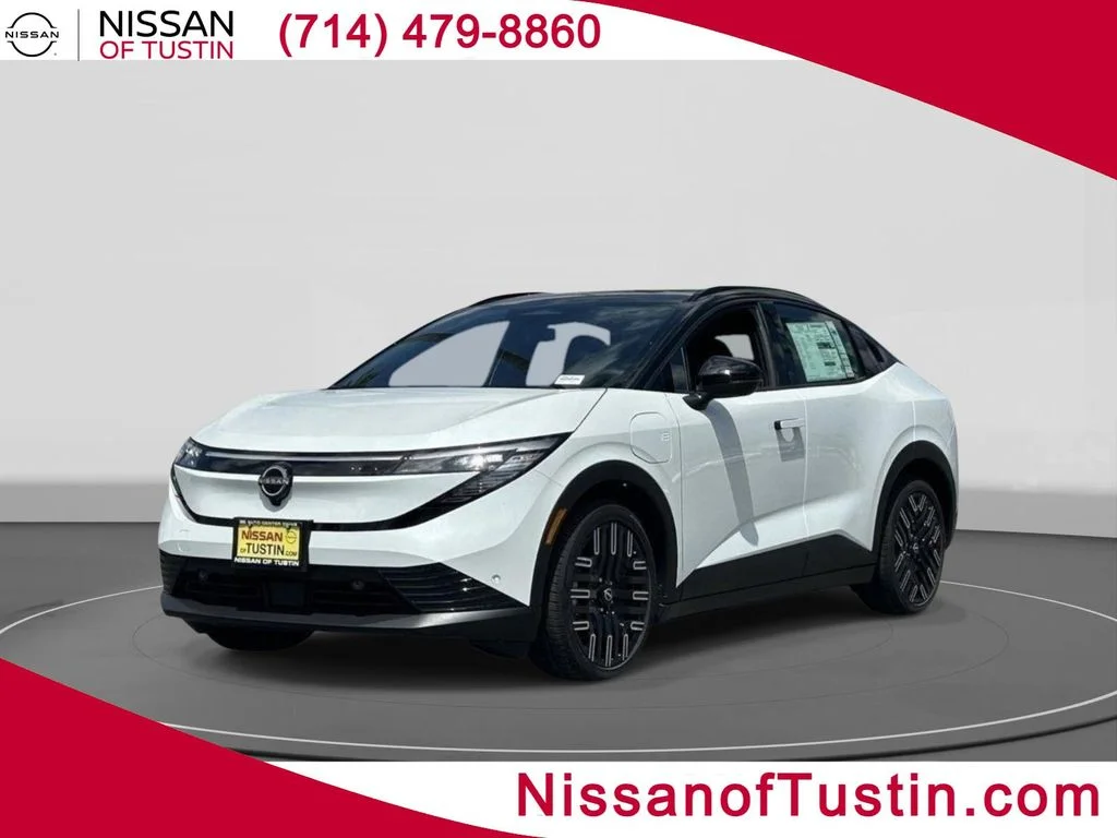 2026 Nissan Leaf Platinum+'s photo