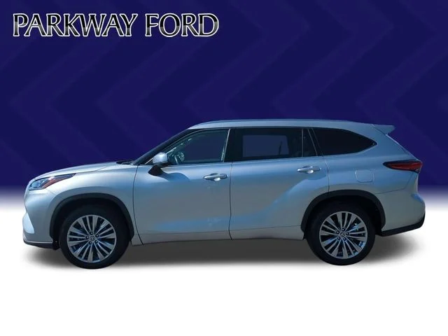 Used 2023 Silver Toyota Platinum image 2