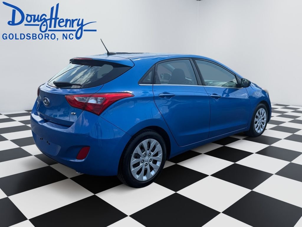 Used 2017 Blue Hyundai Base image 5