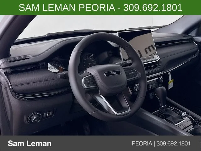 New 2026 White Jeep Latitude image 9