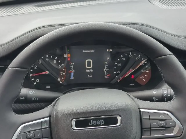 New 2026 Silver Jeep Latitude image 9