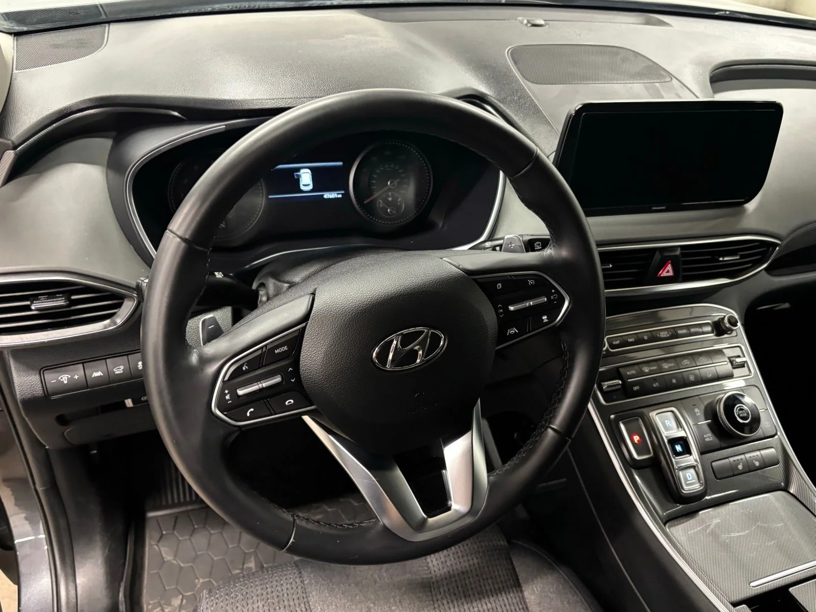 Used 2023 Gray Hyundai SEL image 15