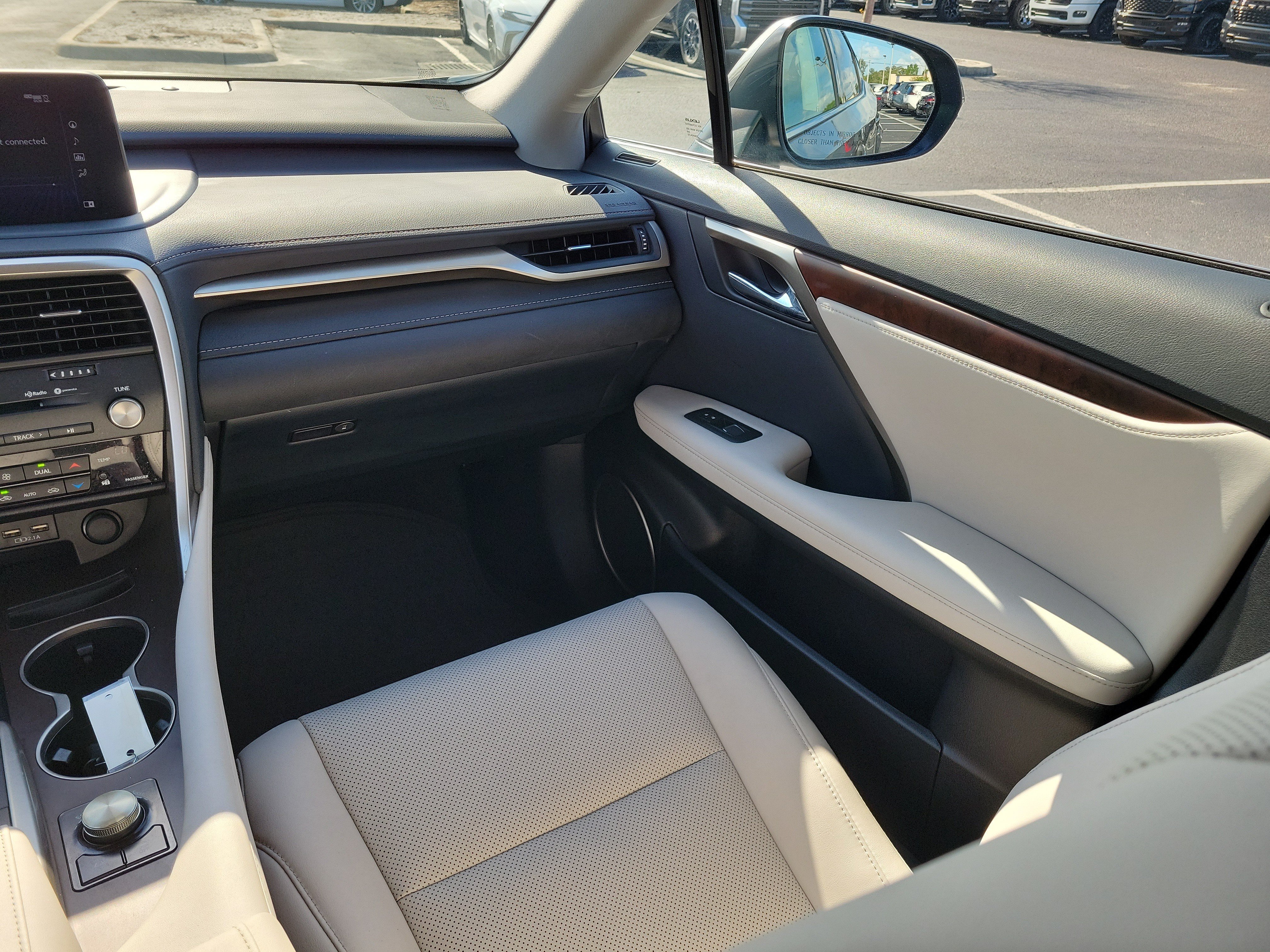 Used 2022 Silver Lexus 450h image 16