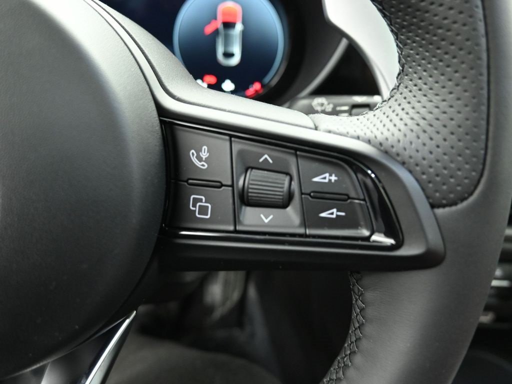 2026 ALFA ROMEO GIULIA (952) - Image 17