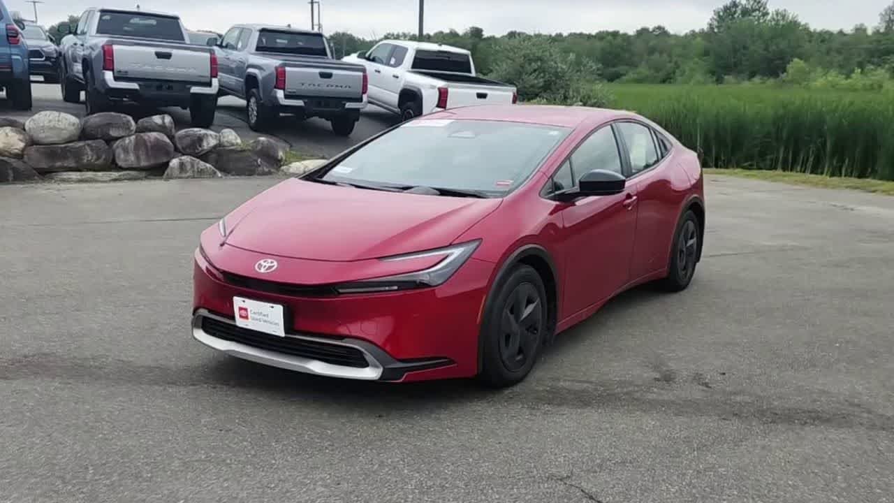 Used 2024 Supersonic Red Toyota SE image 5