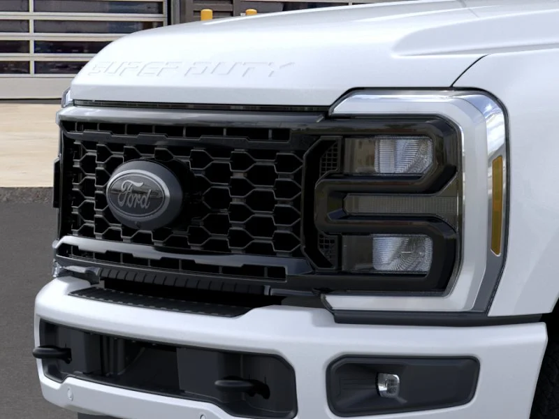 New 2026 Star White Metallic Tri-Coat Ford F-250® Lariat® image 54