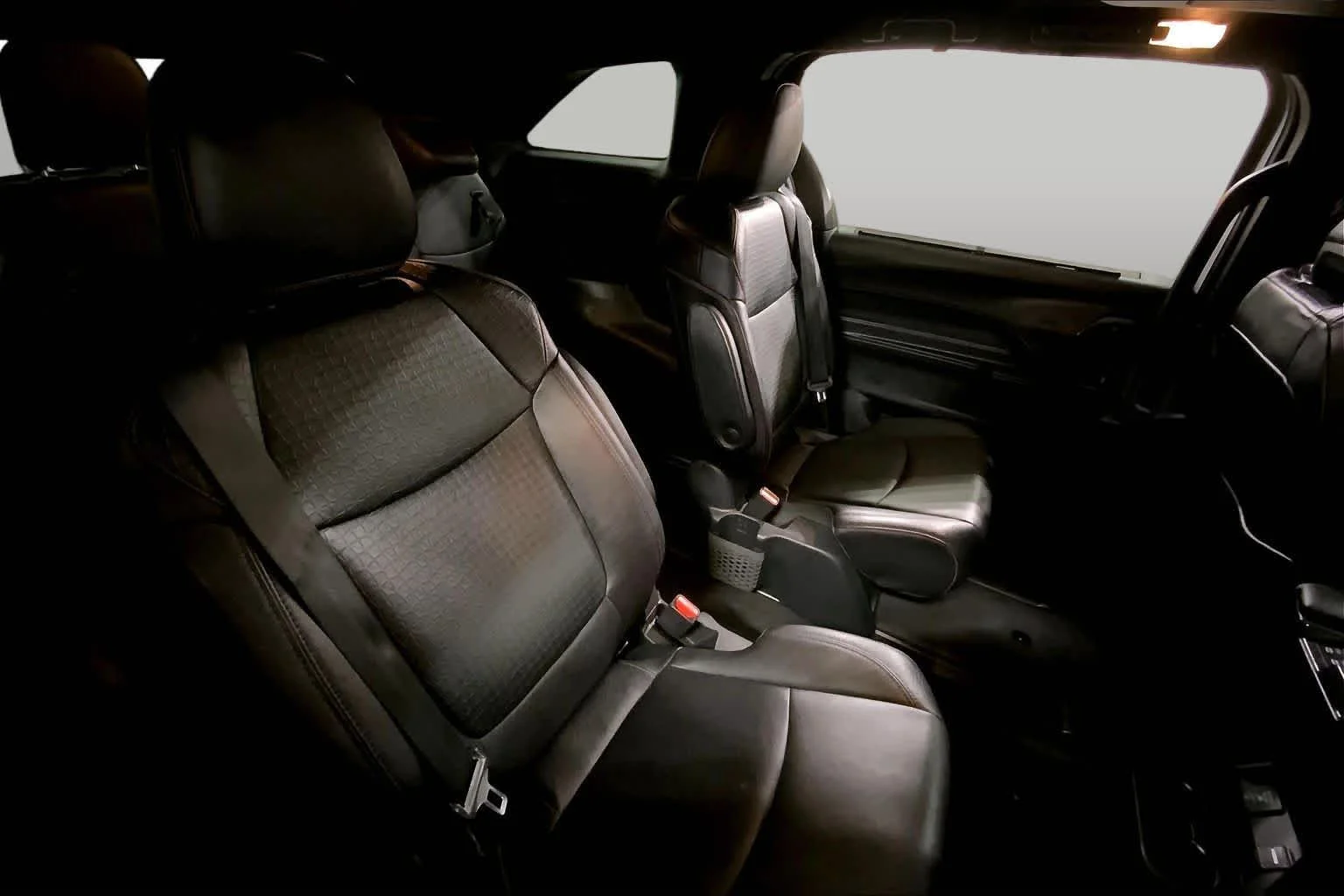 Used 2025 Ice Cap Toyota XSE image 20