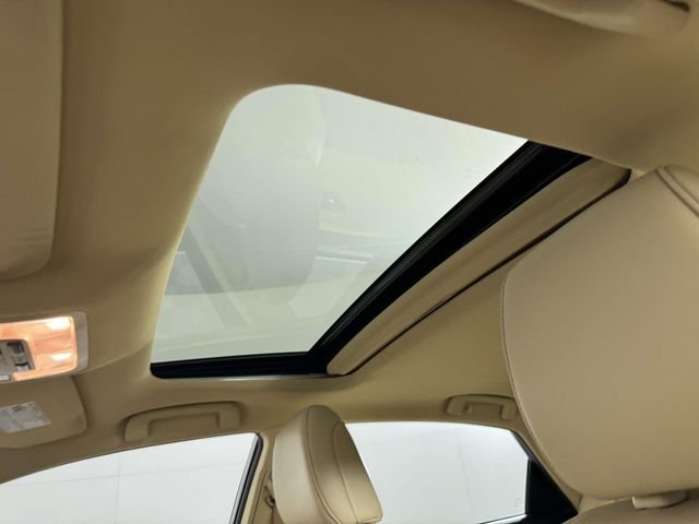 Used 2018 Mica Toyota Limited image 32