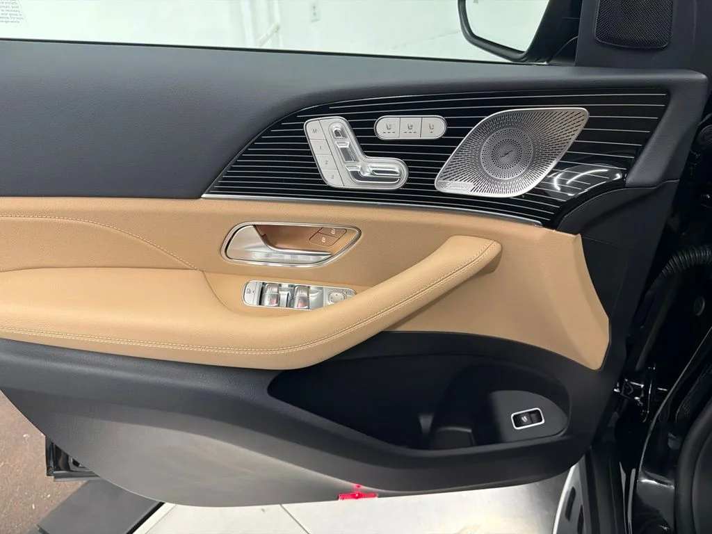 New 2026 Black Mercedes-Benz GLS 450 image 16