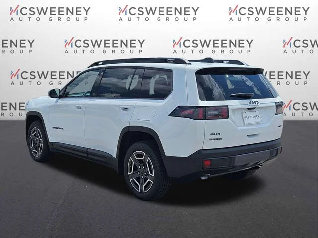 New 2026 Bright White Clear-Coat Exterior Paint Jeep Laredo image 3