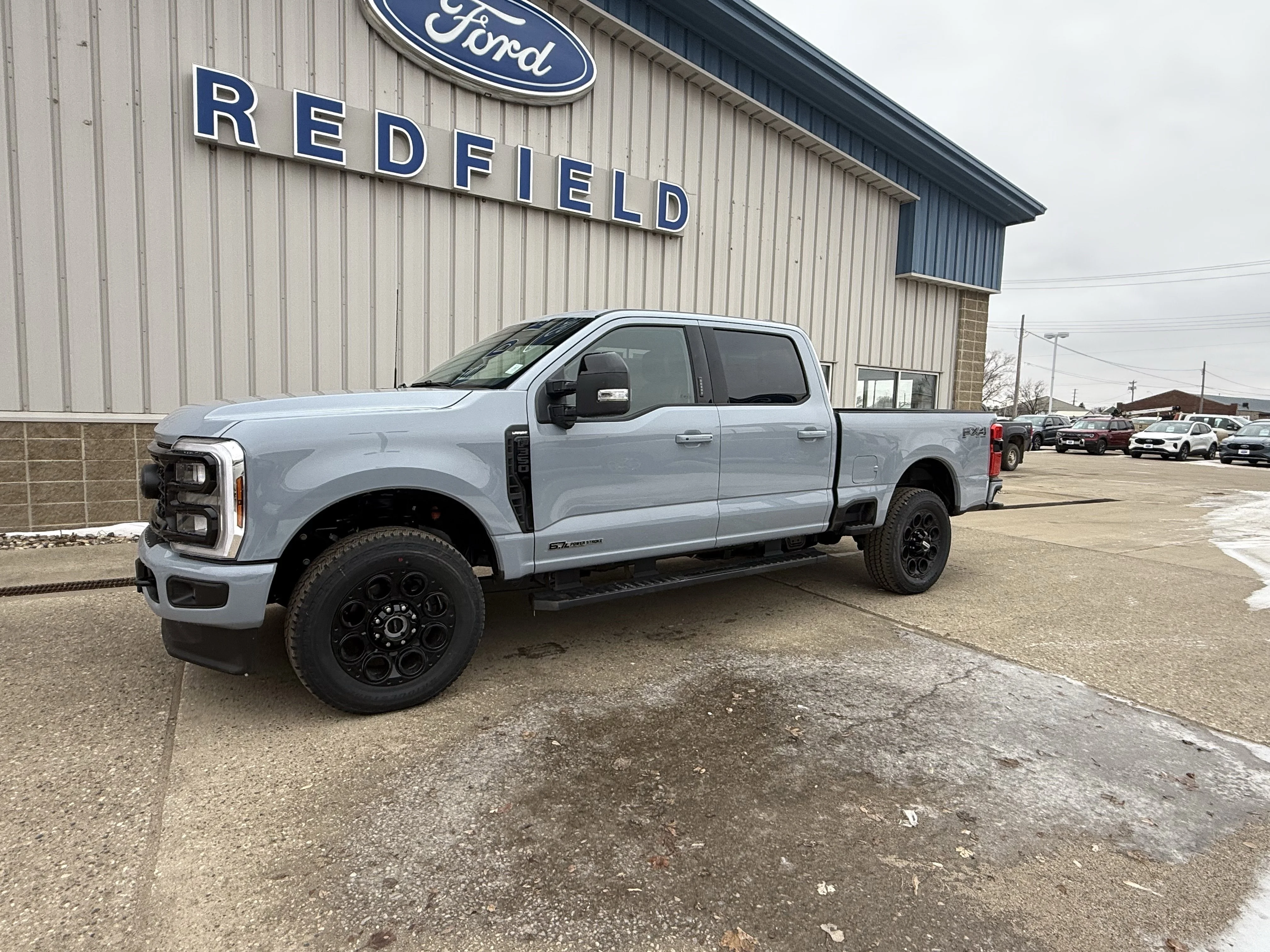 New 2026 Glacier Gray Metallic Tri-Coat Ford F-350® Lariat® image 2