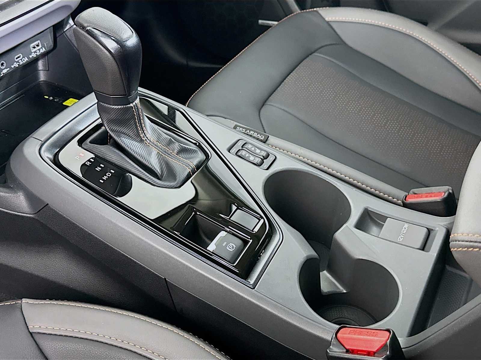 Used 2025 Crystal White Pearl Subaru Limited image 15