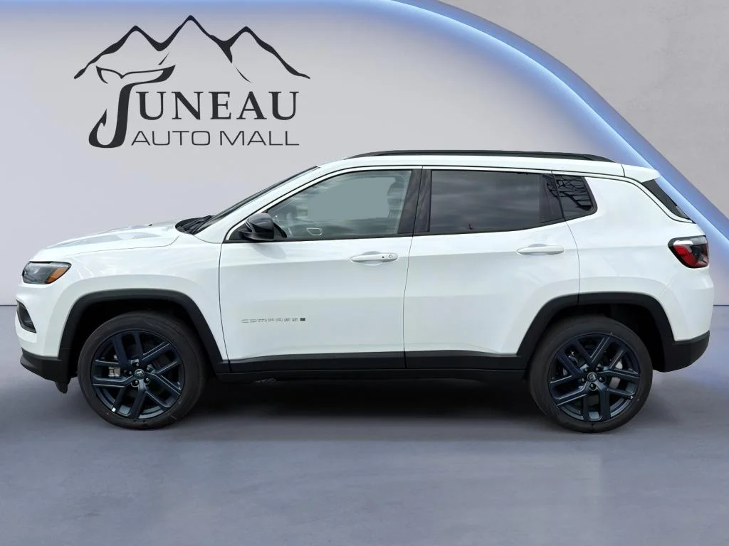 2026 Jeep Compass 85th Anniversary - Photo 6