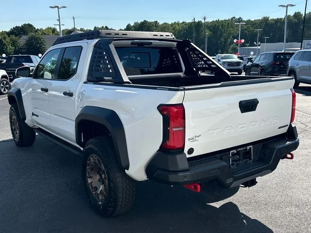 2026 Toyota Tacoma Trailhunter - Photo 6