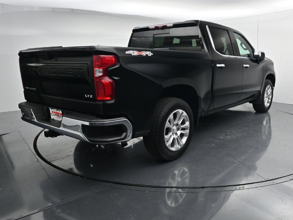 Used 2022 Black Chevrolet LTZ image 7