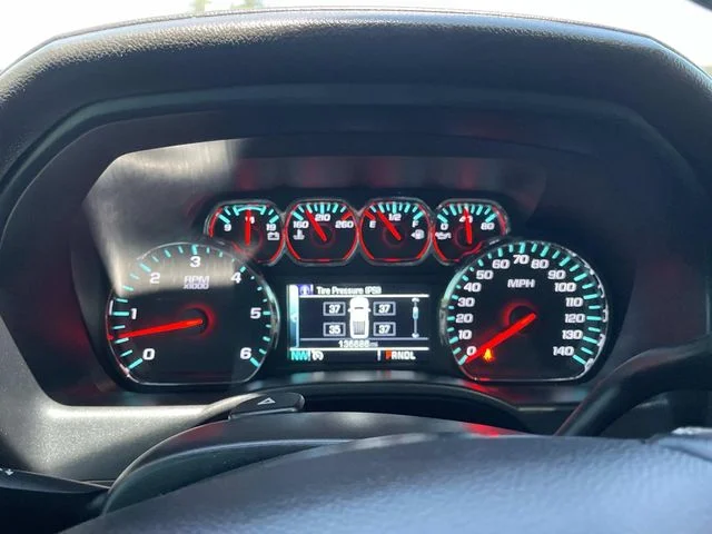 Used 2018 Silver GMC SLT image 20