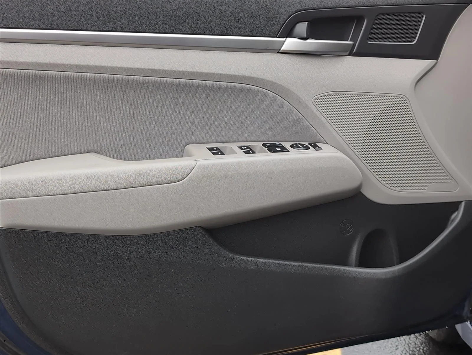 Used 2020 Lakeside Blue Hyundai SEL image 19