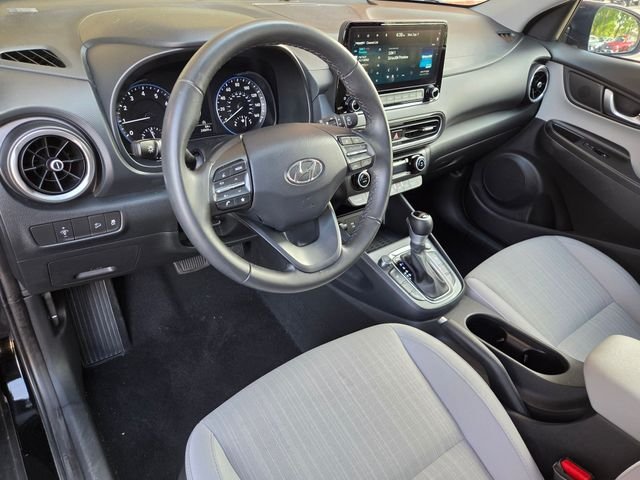 Used 2023 Black Hyundai SEL image 10