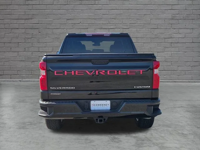 Used 2025 Black Chevrolet Custom image 4