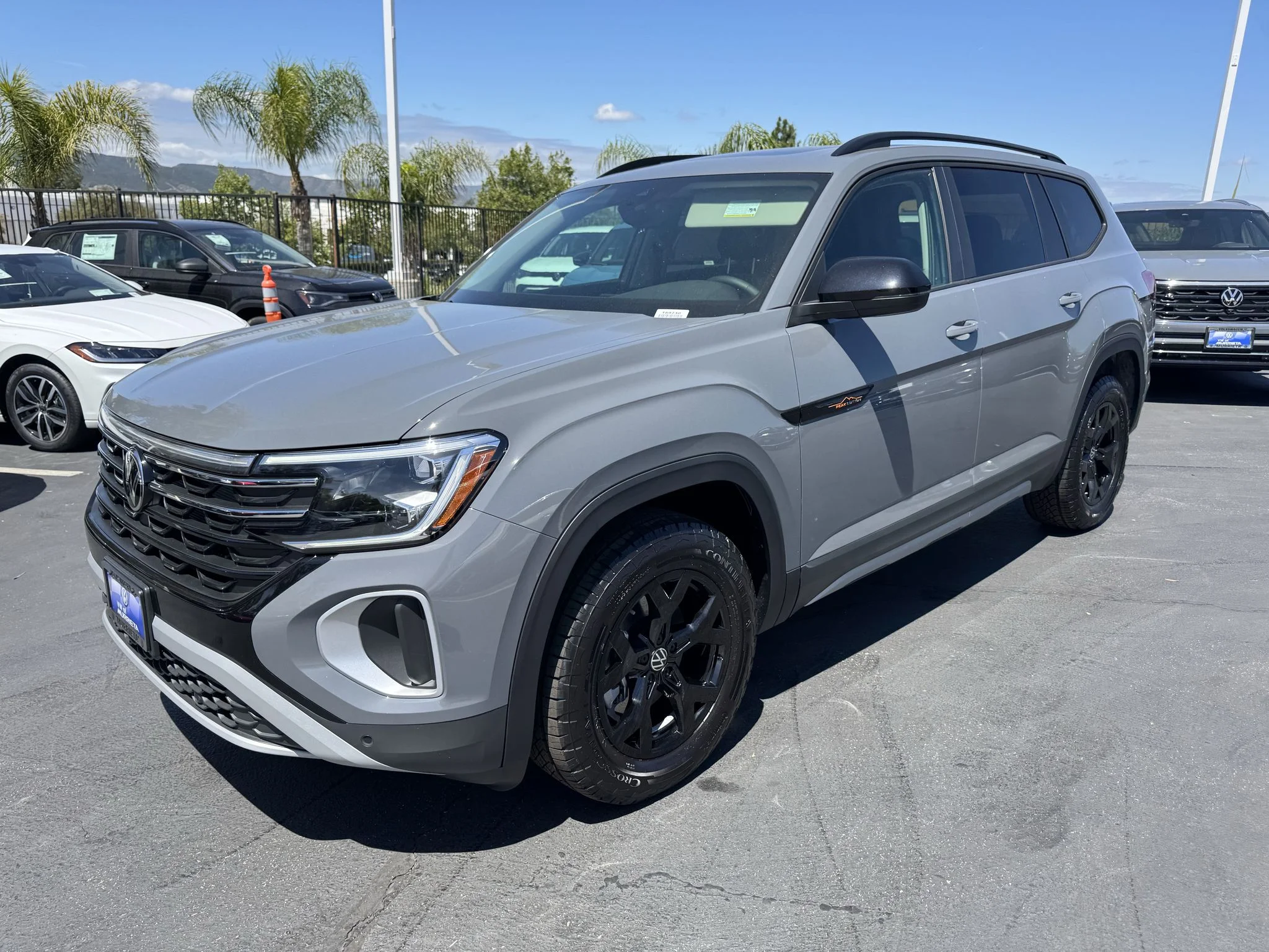 New 2026 Pure Gray Volkswagen 2.0T Peak Edition image 3