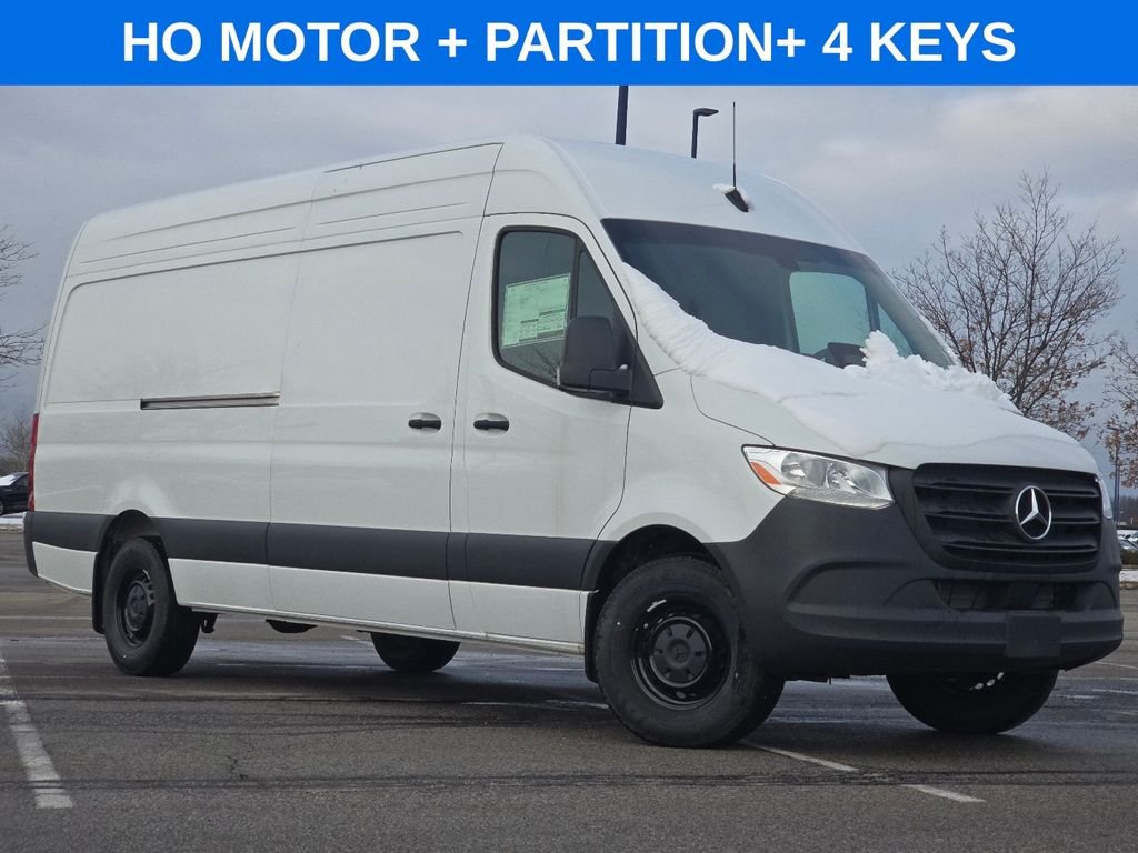 New 2025 Arctic White Mercedes-Benz Cargo 170 WB image 2