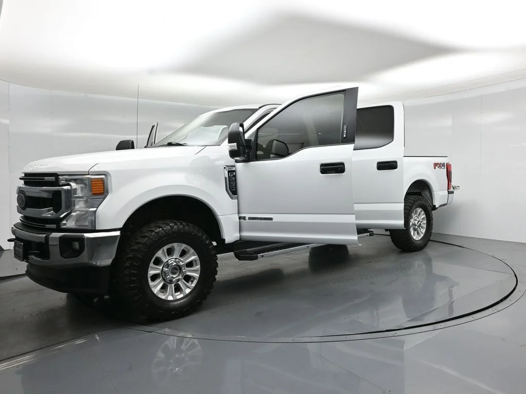 Used 2021 White Ford XLT image 25