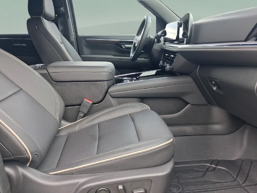Used 2026 Gray Chevrolet Premier image 29