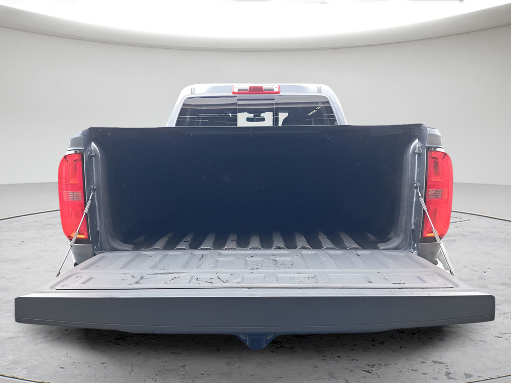 Used 2022 Gray Chevrolet ZR2 image 27