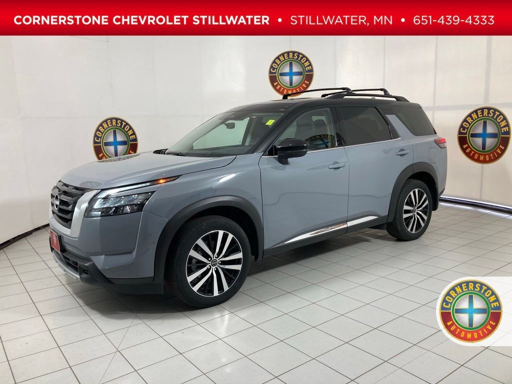2025 Nissan Pathfinder Platinum 4WD's photo