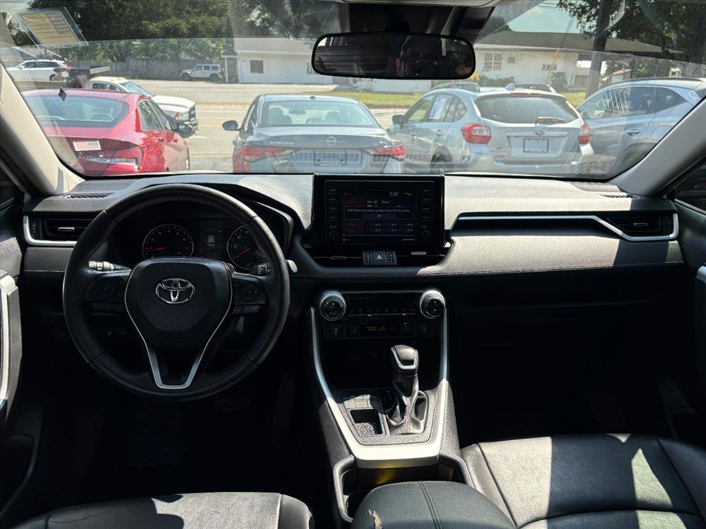 2021 Toyota RAV4 XLE Premium - Photo 6