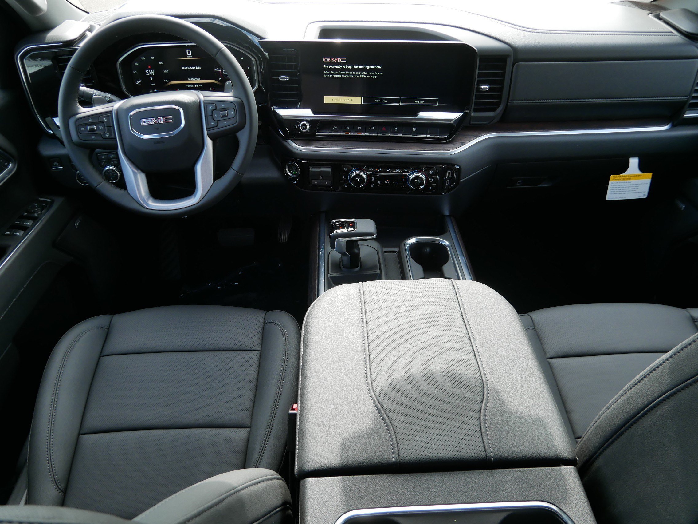 2026 GMC Sierra 1500 SLT - Photo 6