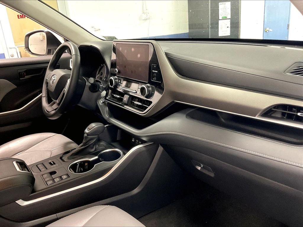 Used 2023 Beige Toyota LE image 14