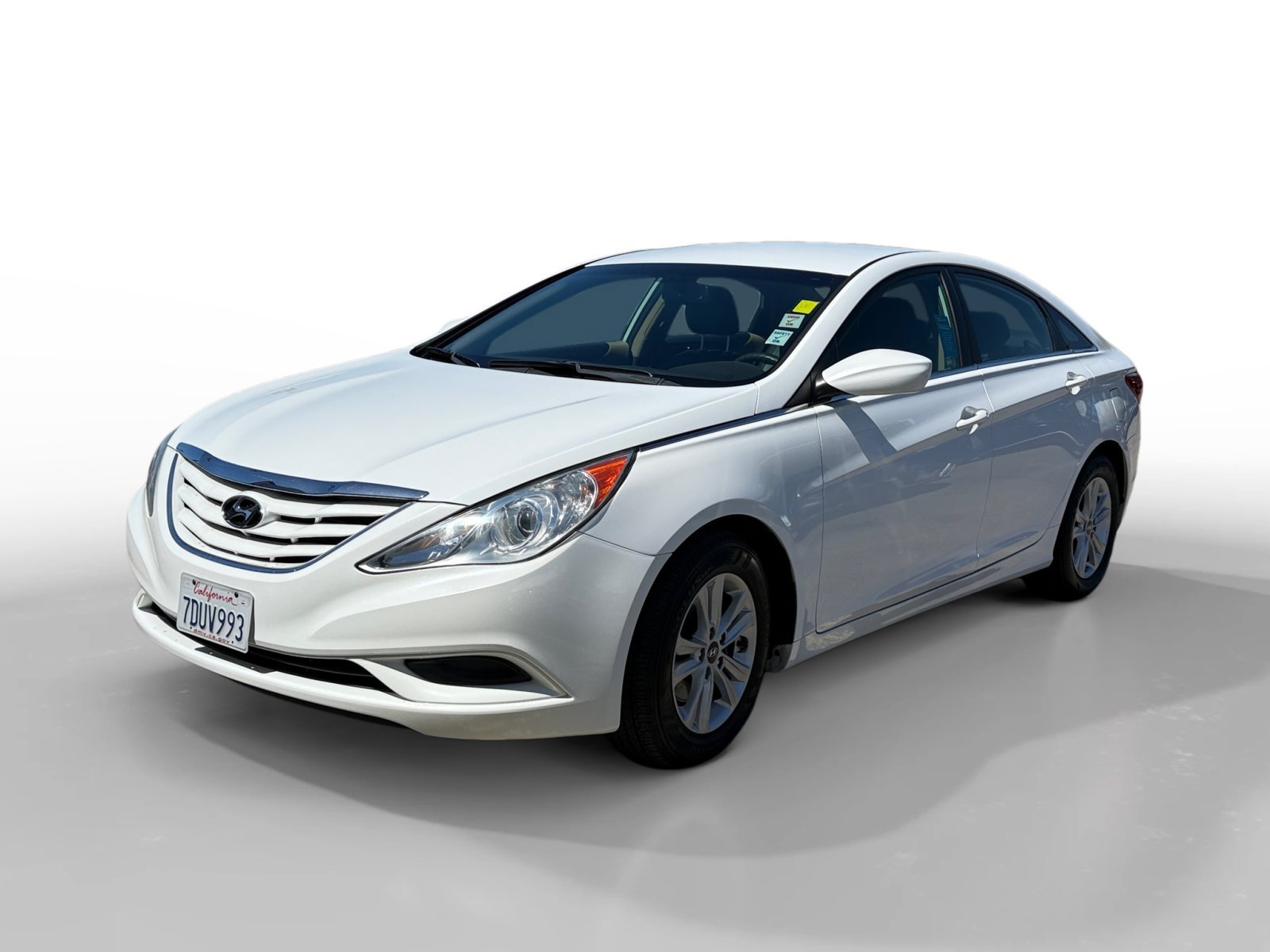 Used 2013 Shimmering White Mica Hyundai GLS image 1