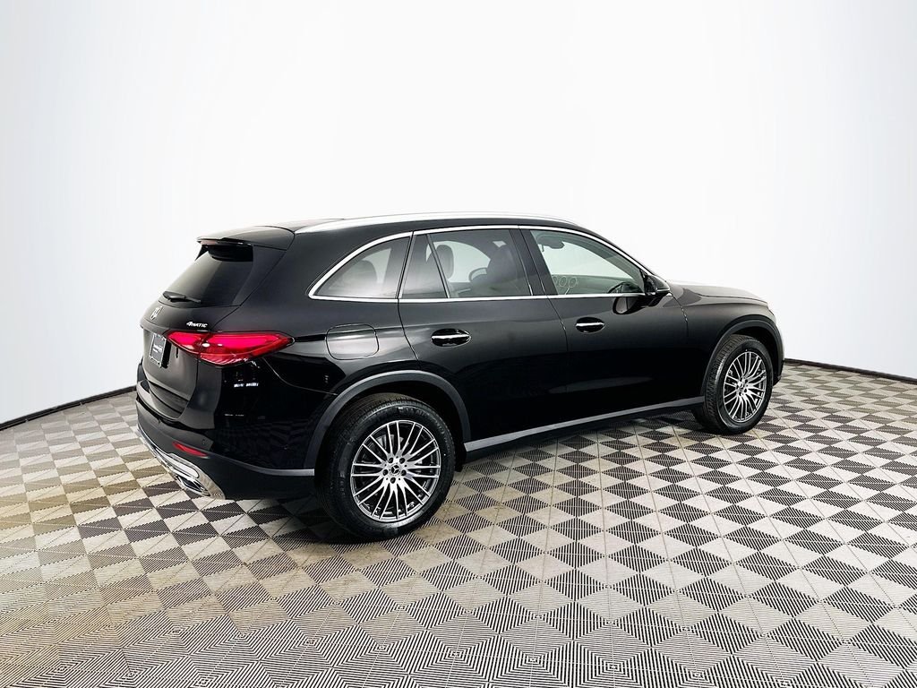 Certified Used 2024 Black Mercedes-Benz GLC 300 image 6